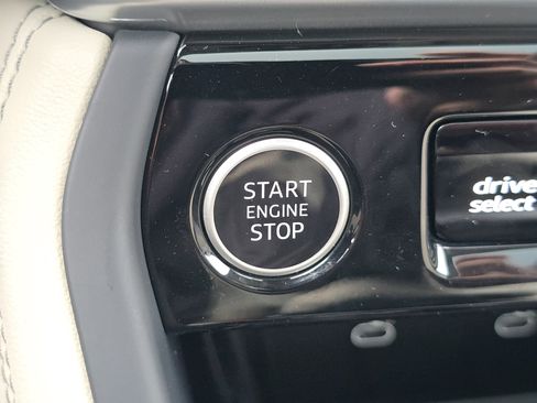 New 2025 Audi Q5 Premium Plus image 24