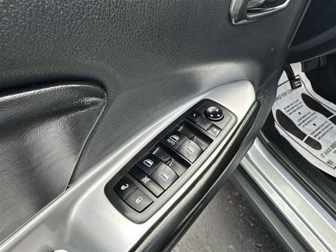 Used 2020 Dodge Journey SE FWD image 9