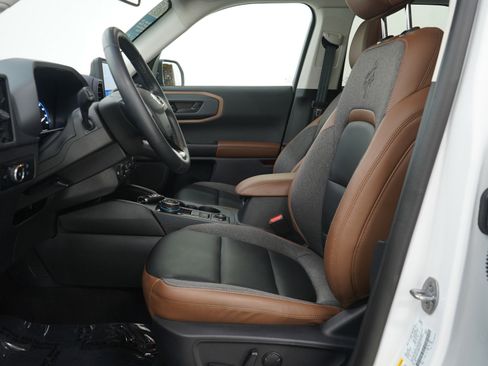 Used 2024 Ford Bronco Sport Outer Banks w/ Tech Package image 23