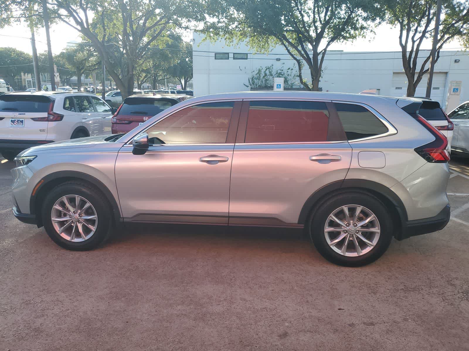 Used 2024 Honda CR-V EX-L image 3