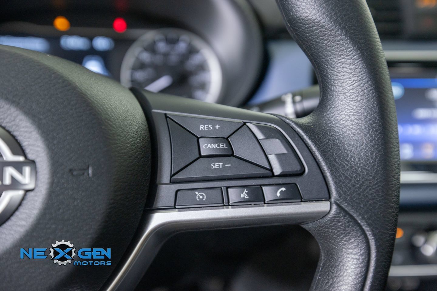 Used 2025 Nissan Versa SV w/ Trunk Package FWD image 18