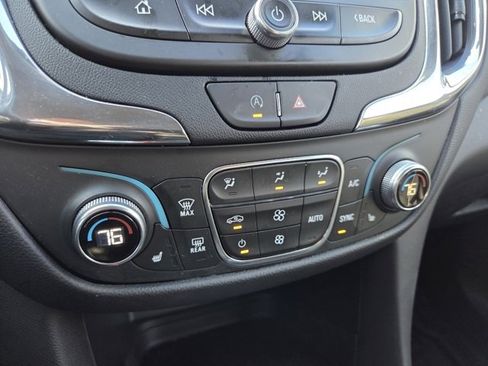 Used 2022 Chevrolet Equinox LT image 13