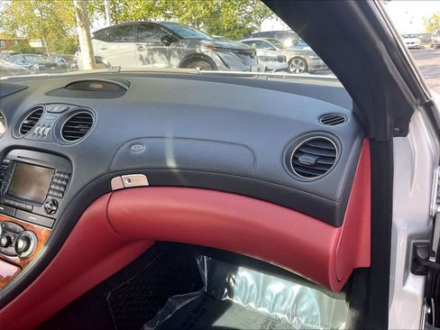 Used 2008 Mercedes-Benz SL 550 image 18