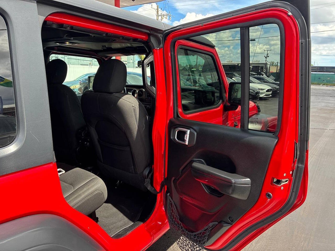 Used 2019 Jeep Wrangler Unlimited Sport S AWD/4WD image 5