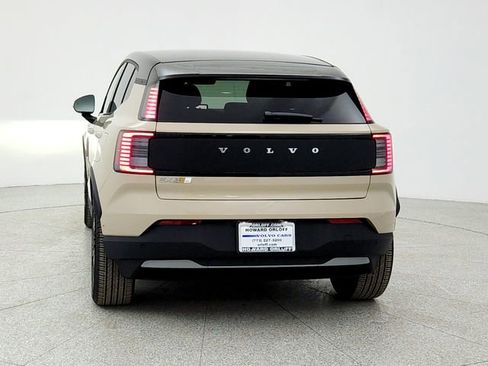 New 2026 Volvo EX30 Cross Country Ultra image 6