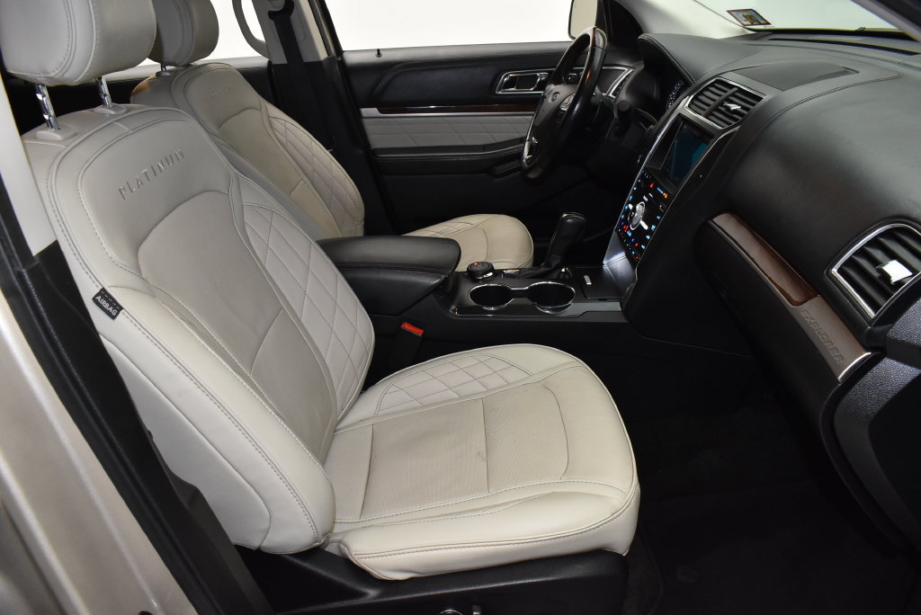 Used 2017 Ford Explorer Platinum AWD/4WD image 21
