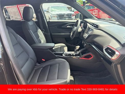 Used 2023 Chevrolet TrailBlazer RS AWD/4WD image 23