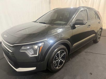 Used 2025 Kia Niro LX