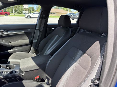 Used 2022 Honda Civic Sport image 11