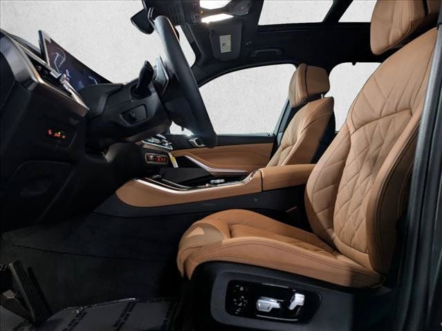 Used 2026 BMW X5 xDrive40i w/ Climate Comfort Package AWD/4WD image 4