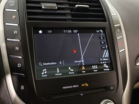 Used 2019 Lincoln MKC Reserve w/ MKC Climate Package FWD image 7