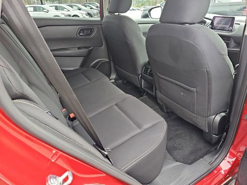 Used 2025 Nissan Rogue S image 14