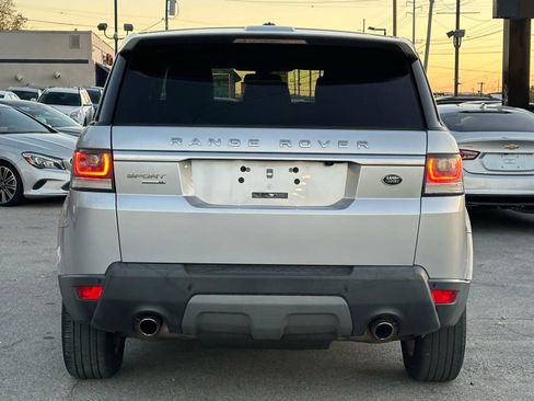 Used 2014 Land Rover Range Rover Sport SE image 6