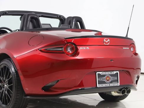 Used 2024 MAZDA MX-5 Miata Club w/ Brembo/BBS Recaro Package image 28