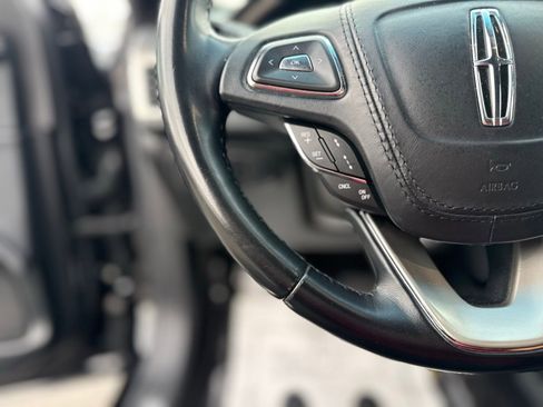 Used 2020 Lincoln MKZ Standard image 18