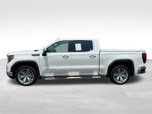 Used 2023 GMC Sierra 1500 SLT w/ SLT Convenience Package AWD/4WD image 2