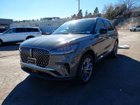 New 2026 Lincoln Aviator Reserve image 25