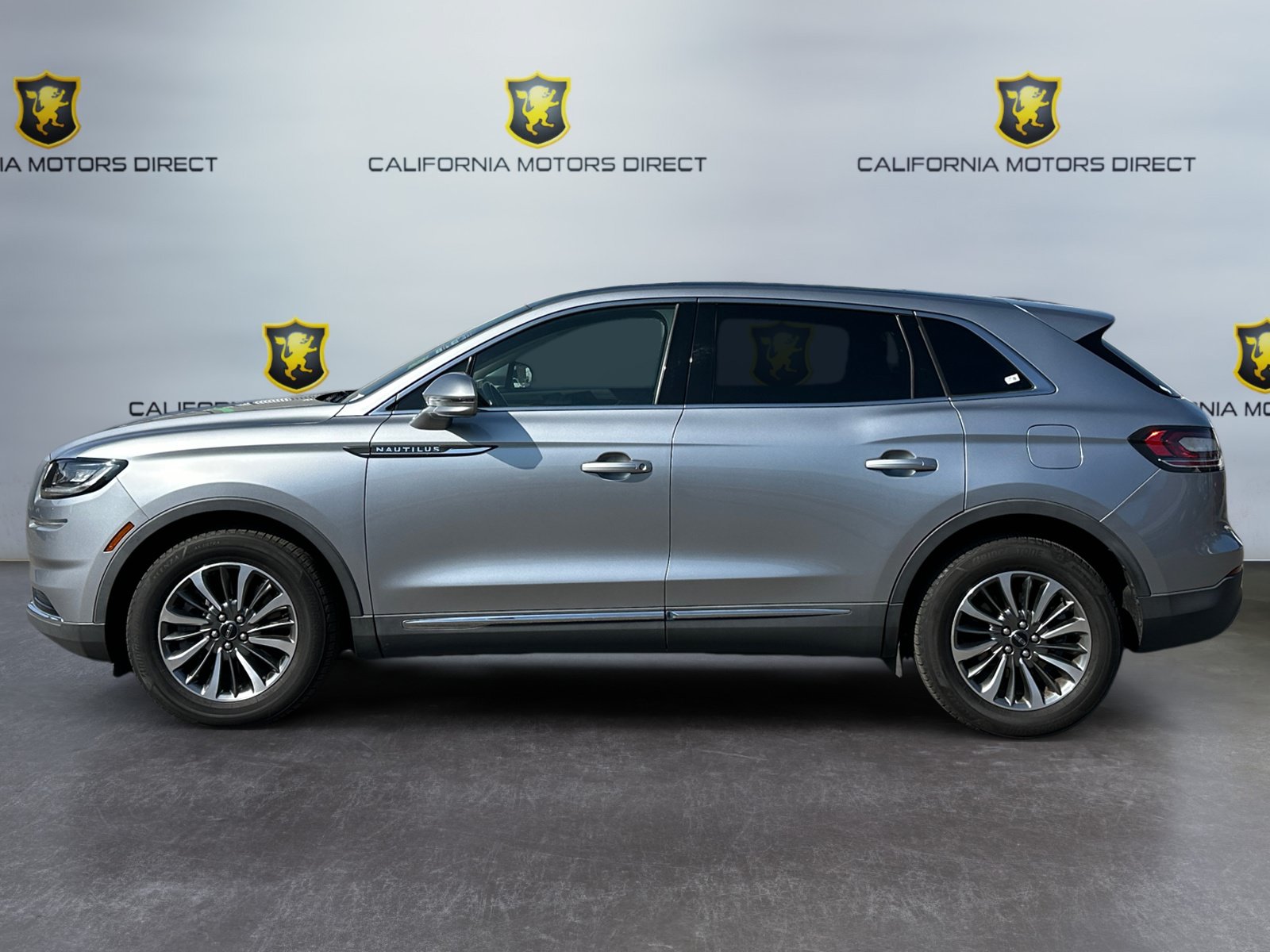 Used 2021 Lincoln Nautilus Reserve FWD image 2