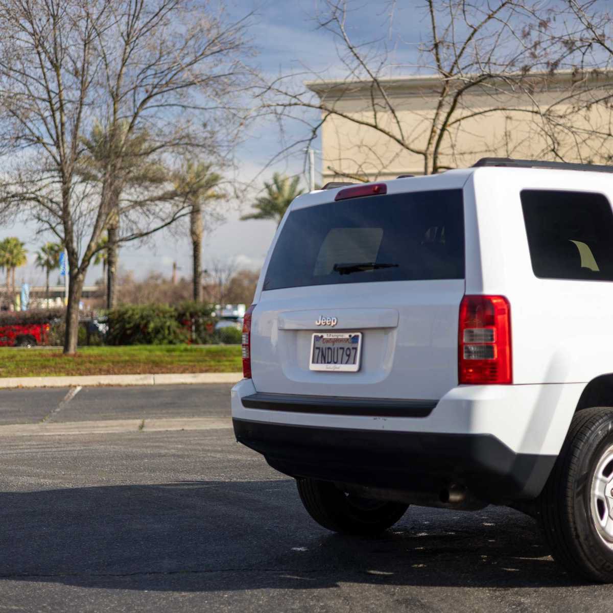 Used 2016 Jeep Patriot Sport w/ Power Value Group FWD image 11