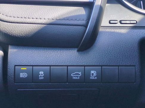 Used 2023 Toyota Camry LE image 19