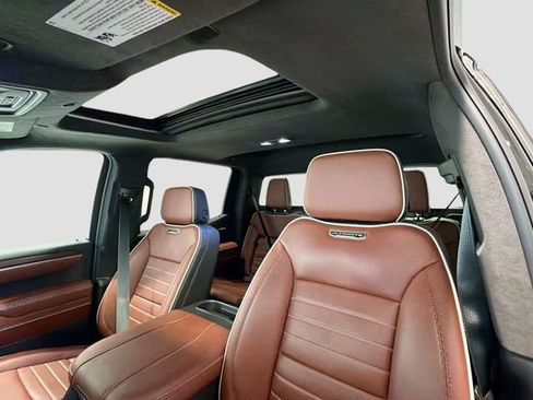 Used 2024 GMC Sierra 1500 Denali Ultimate AWD/4WD image 22