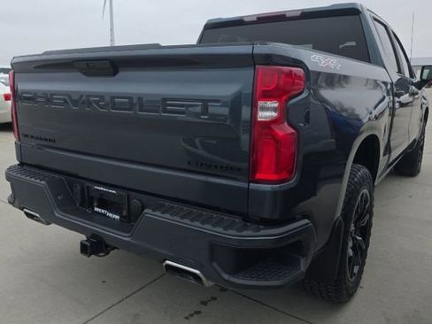 Used 2021 Chevrolet Silverado 1500 Custom w/ LPO, Dark Essentials Package image 3