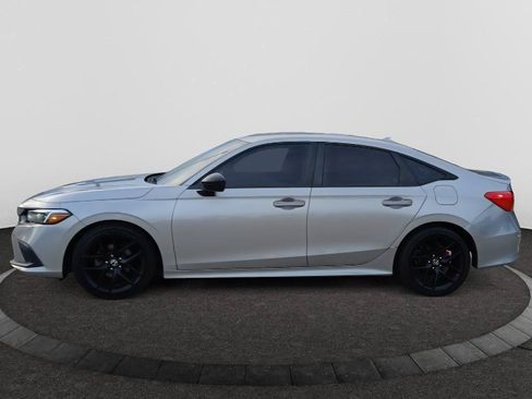 Used 2022 Honda Civic Sport image 4