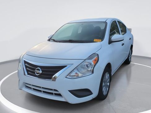 Used 2018 Nissan Versa S Plus image 1