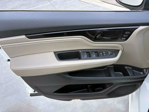 Used 2024 Honda Odyssey Touring image 11