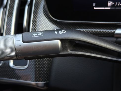 Used 2022 Mercedes-Benz S 500 4MATIC w/ AMG Line Package image 67