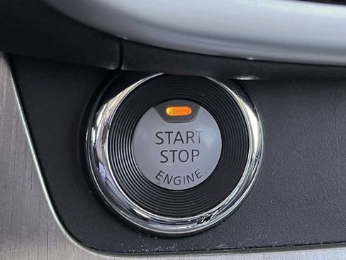 Used 2017 Nissan Murano S w/ Navigation Package image 20