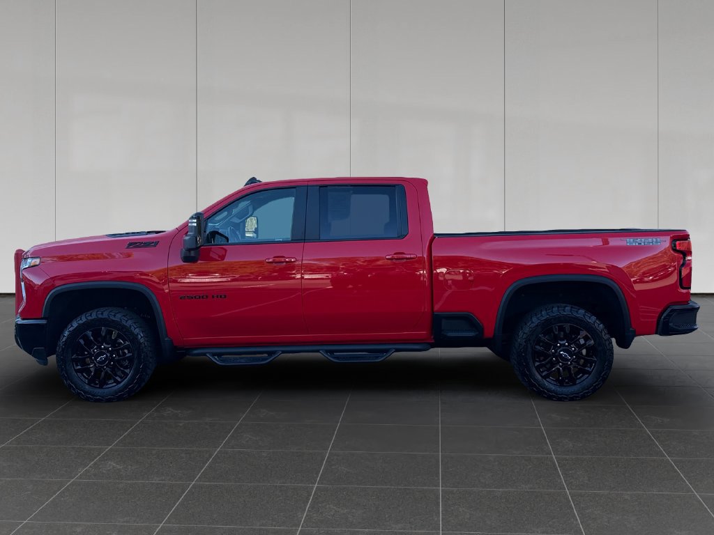 Used 2025 Chevrolet Silverado 2500 LT w/ Trail Boss Package AWD/4WD image 2