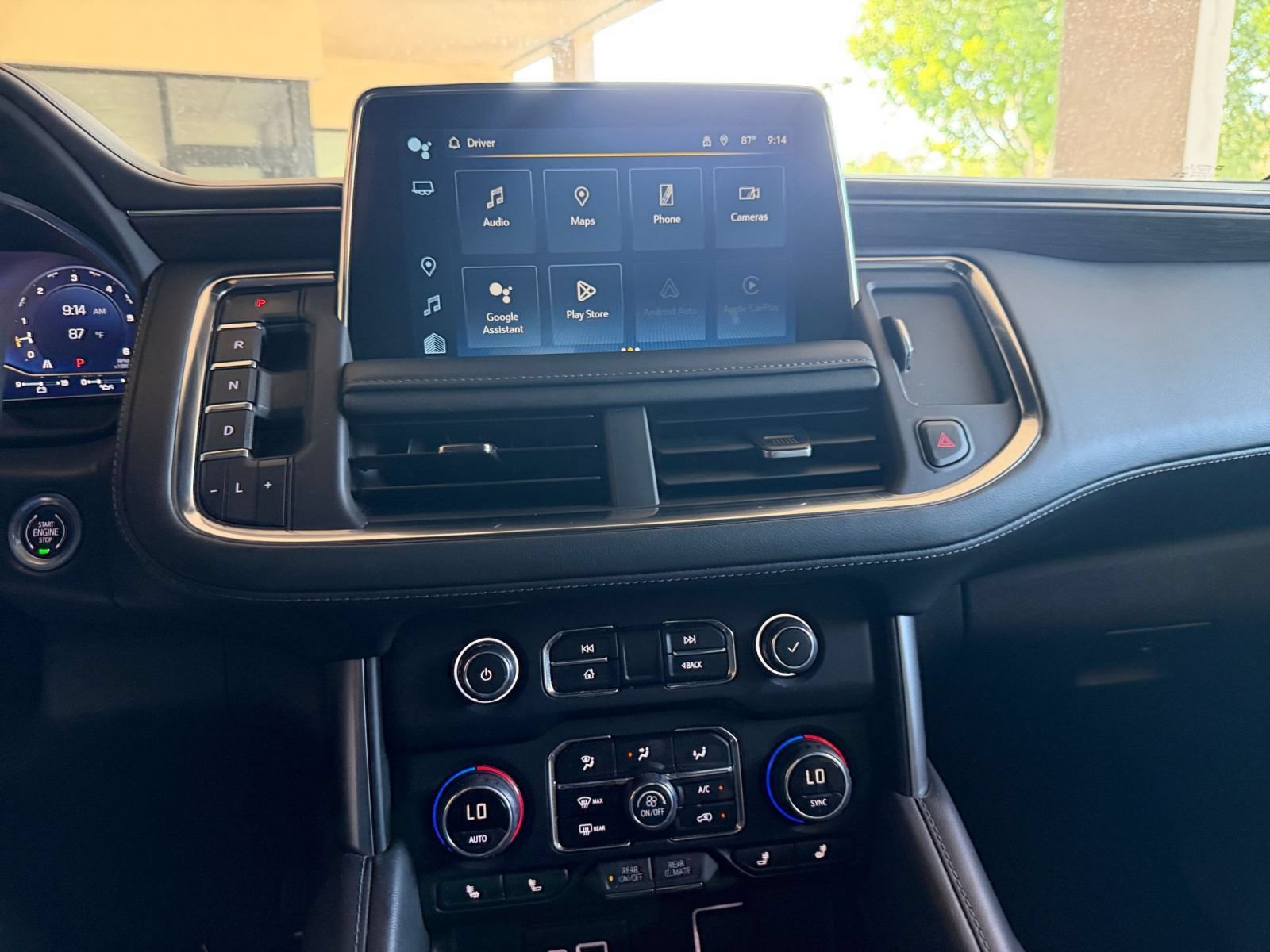 Used 2024 Chevrolet Tahoe LT w/ Luxury Package RWD image 16