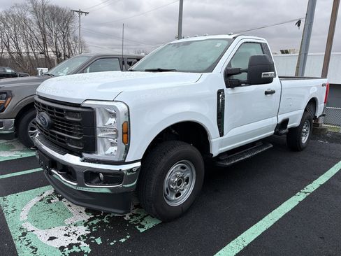 Used 2024 Ford F250 XL w/ XL Driver Assist Package image 4