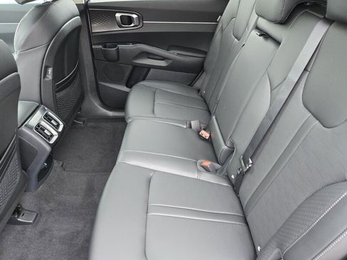 New 2026 Kia Sorento S FWD image 8