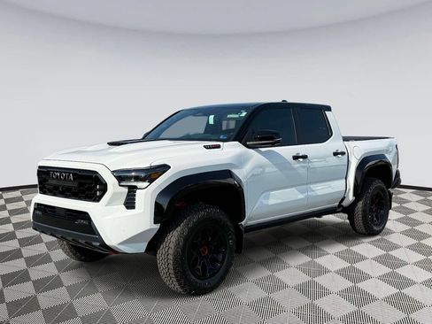 Used 2026 Toyota Tacoma TRD Pro AWD/4WD image 5