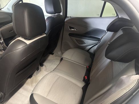 Used 2016 Buick Encore FWD image 5