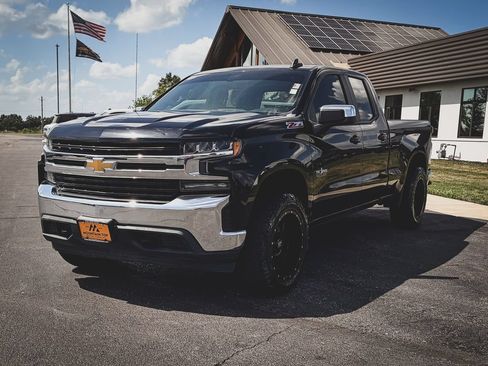 Used 2020 Chevrolet Silverado 1500 LT w/ Texas Edition AWD/4WD image 5