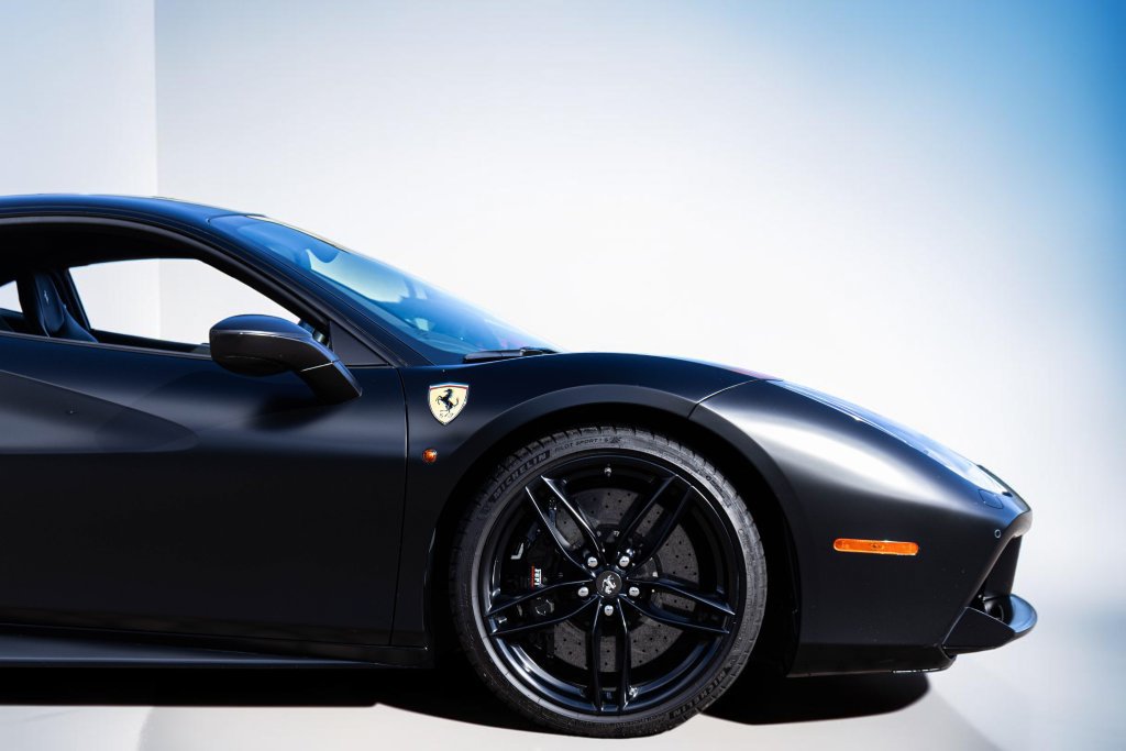 Certified 2018 Ferrari 488 GTB RWD image 17