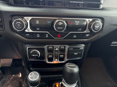 New 2026 Jeep Gladiator Sport image 22