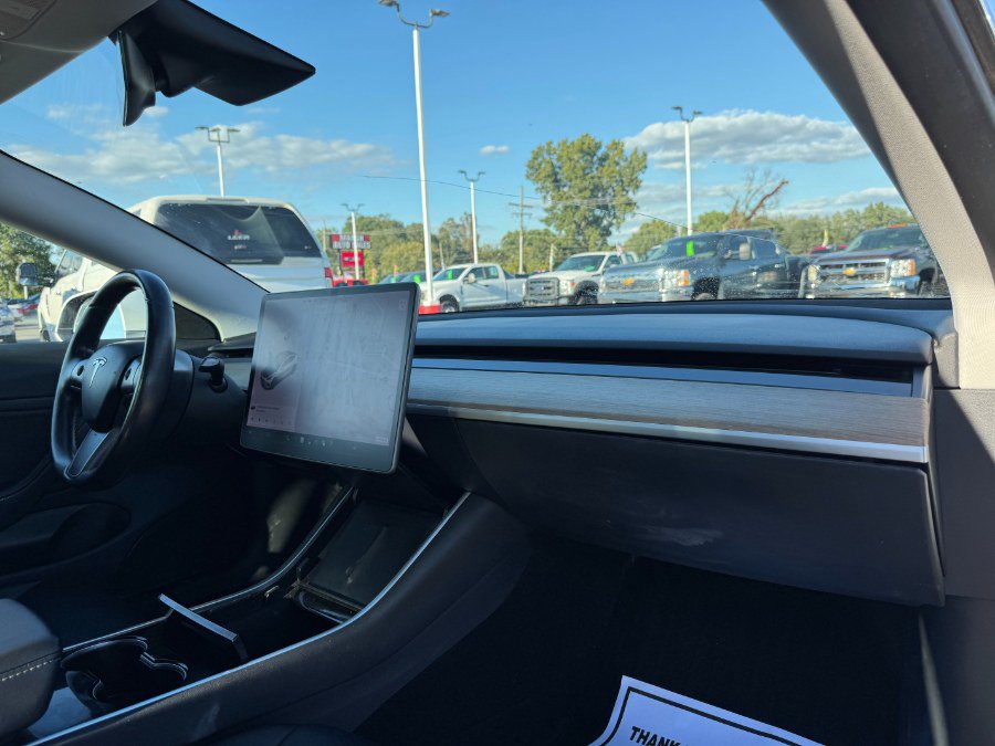Used 2018 Tesla Model 3 Long Range RWD image 19