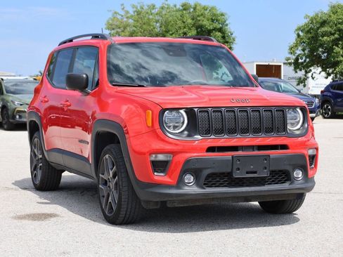 Used 2021 Jeep Renegade Latitude w/ Luxury Group II AWD/4WD image 4