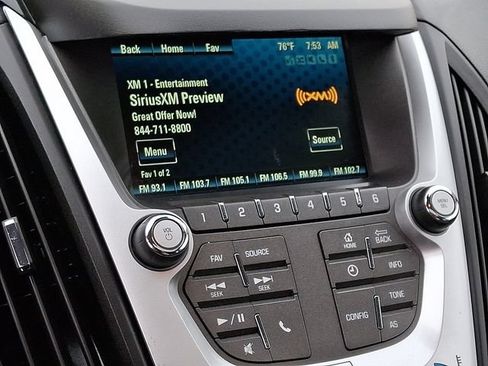 Used 2017 Chevrolet Equinox LT w/ Convenience Package AWD/4WD image 3
