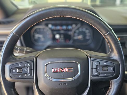 Used 2021 GMC Yukon AT4 w/ AT4 Premium Package AWD/4WD image 15