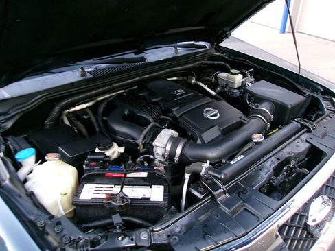 Used 2017 Nissan Frontier SV w/ SV Value Truck Package image 11