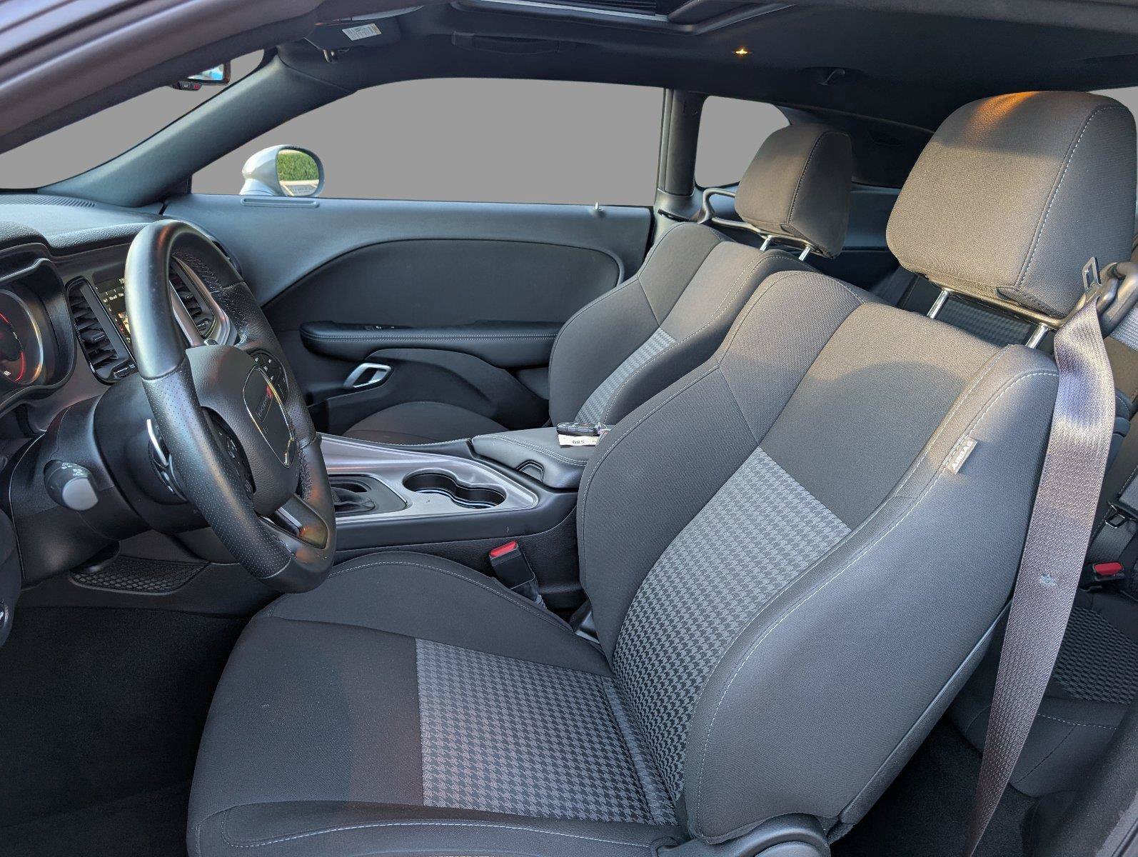 Used 2023 Dodge Challenger R/T RWD image 18
