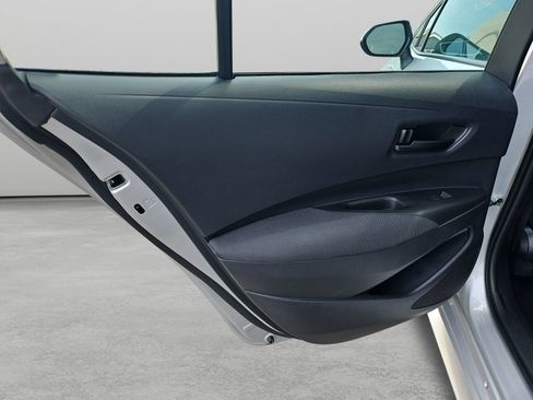 Used 2025 Toyota Corolla LE FWD image 35