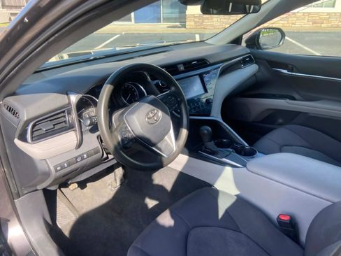 Used 2020 Toyota Camry LE FWD image 9
