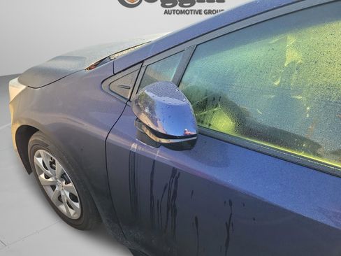 Used 2022 Toyota Corolla LE image 28