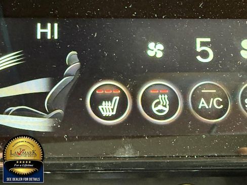 Used 2025 Genesis G70 2.5T image 14